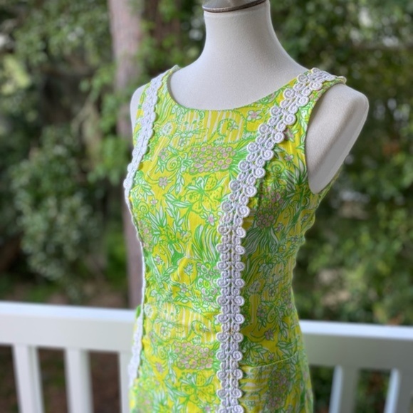 Lilly Pulitzer McFarland Shift Dress | Size 2 - Picture 3 of 13